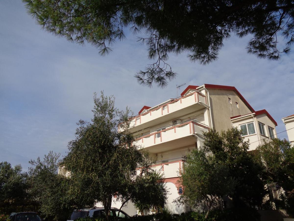 Apartments Miki 2 Novalja Exterior foto